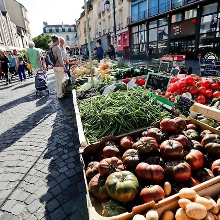 Le Saint - Louis, Proche Jacobin Et Les Lices * Rennes